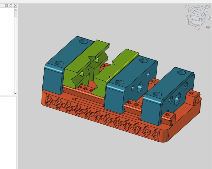 Le modèle FreeCAD : base, traverses et mâchoires
